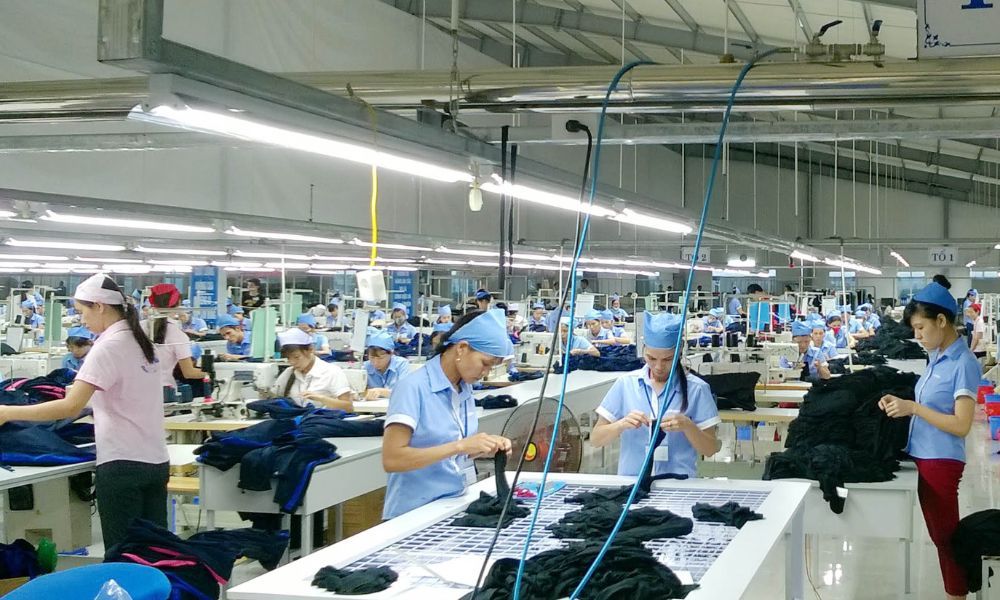 Xưởng sản xuất gia công là nguồn hàng nhập chất lượng